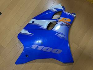 希少□スズキ・GSX-R1100(W) GU75A 1993年式 純正右サイドカウル 割れ・欠損なし