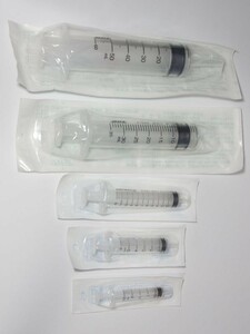 【未使用】 プラスチックシリンジ　ペット・趣味用　50、30、10、5、2.5mL　各1個セット