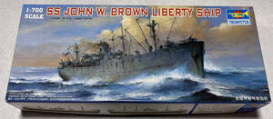 《現在もクルーズできる記念館船》米海軍貨物船 SS ジョン・W・ブラウン リバティシップ トランペッター 05756 1/700