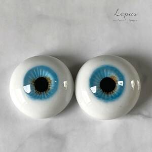 ＊Lepus＊　約18.2mm/19mm　グラスアイ　＃1376