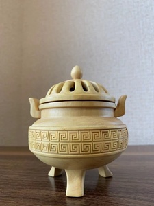 仏具 香炉 吉祥回字紋 ツゲ 木彫 (約)高10cm×幅9cm×奥行9cm