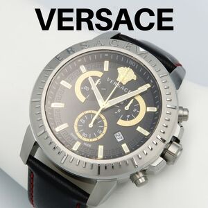 VERSACE ヴェルサーチェ　VE2E00121　シルバー　スイスメイド　高級　クロノグラフ　クォーツ