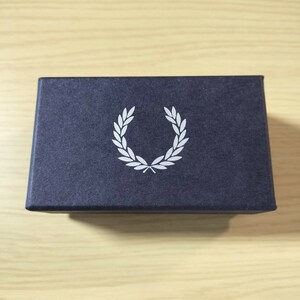 FRED PERRY（フレッドペリー）ネクタイピンのケース、箱