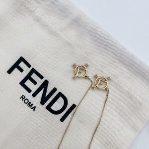 極美品　高年式　FENDI フェンディピアス ゴールド×クリア エフイズ アクセサリー　ジルコニア　イヤーアクセサリー