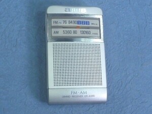 T181　【 ポケットラジオ 】　aiwa　/アイワ　ポケットラジオ　 FM/AMラジオ 　CR-AS66 (動作品)　