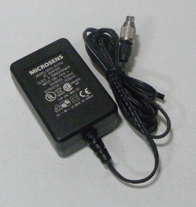 MICROSENS　SA10-0515U　5V1500mA　■1188-01