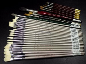 ほぼ未使用・やや使用 HOLBEIN ホルベイン 画筆 色々まとめて 30本 平筆 絵筆 彩色 水彩 油彩 画材道具 472