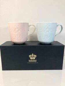 ロイヤルコペンハーゲン マグカップ ペア ROYAL COPENHAGEN ピンクブルー フラワーエンブレム カップ オシャレ 箱付き 美品 1116g 