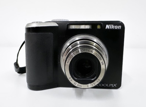 100円～◎Nikon ニコン COOLPIX クールピクス P60 ブラック COOLPIXSP60 デジタルカメラ デジカメ カメラ 810万画素 5倍ズーム カメラ