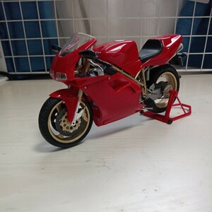 タミヤ 1/12 DUCATI 916 完成品