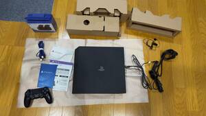 【中古、おまけ付き】PlayStation 4 Pro ジェットブラック 1TB (CUH-7000B）