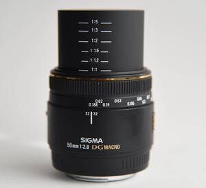 【中古】SIGMA 単焦点マクロレンズ MACRO 50mm F2.8 EX DG ソニー用 フルサイズ対応