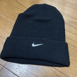 ナイキ　NIKE スウォッシュ　ビーニー　ニット帽　ニットキャップ　