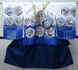 七五三 五歳 男児 羽織・着物・襦袢3点セット 豪華絢爛 金刺繍 綸子地 白×青 兜 祝着 新品（株）安田屋 NO37089-2