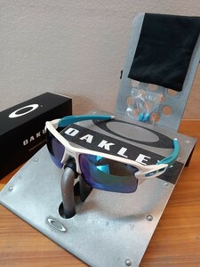 【美カラー♪白＆青♪】レギュラーフィット/フラック2.0XL/オークリー/oakley/flak2.0 検サングラス　ランニング 釣り ゴルフ