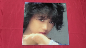 ＬＰ002中古品　LP 中森明菜 Bitter And Sweet L-12593