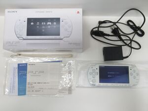 1F-S11 本体美品 ソニー PSP-2000 本体 ホワイト 外箱 取説 充電パック 充電コード 付属