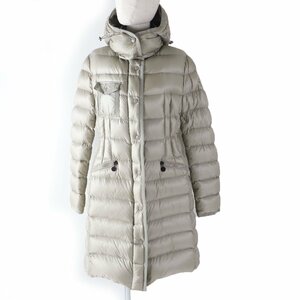 美品☆MONCLER モンクレール HERMINE エルミンヌ ロゴワッペン・フード付 ZIP UP ロング ダウンコート ライトグレー 3 レディース