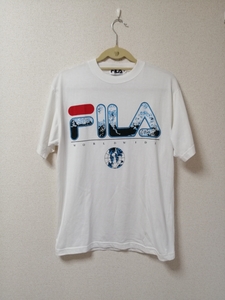 90S FILA Italy フィラ イタリー ワールドワイド デカロゴ プリントTシャツ 半袖 ヴィンテージ M ホワイト(白)