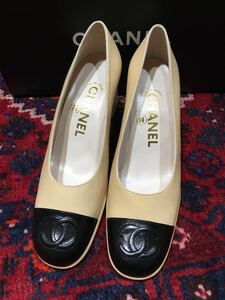 新品未使用箱付CHANEL COCO MARC BICOLOR LEATHER HEEL PUMPS MADE IN ITALY/シャネルココマークバイカラーレザーヒールパンプス