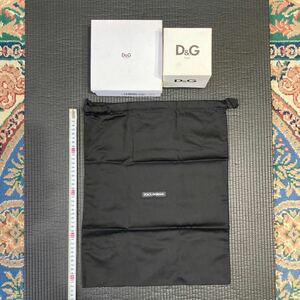 ファッション小物　☆　インテリア雑貨　レア貴重　DOLCE&GABBANA ドルチェ&ガッバーナ　巾着　小物入れ　黒・白　時計の保護　空箱 カラ箱