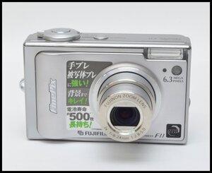 良品 FUJIFILM FinePix F11 デジタルカメラ シルバー 有効画素630万画素 富士フィルム