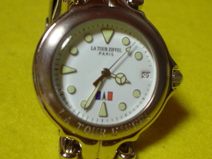 LA　TOUR　EIFFEL　PARIS　１０ATM　女性用腕時計