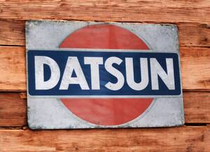 ブリキ看板　DATSUN 　レトロ　