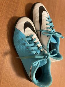 サッカー　トレーニングシューズ　NIKE 22.5cm