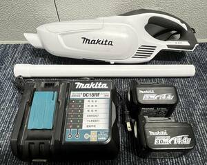 【比較的綺麗】makita マキタ 14.4V 充電式クリーナー CL142FD パイプ ノズルなし バッテリー2個(3.0Ah) 充電器付 コードレス 掃除機 2134