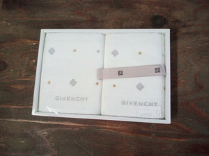 ◇ジバンシイ フェイスタオル2枚/GIVENCHY 綿100％ ホワイト シック シンプル ブランド ロゴ 未使用品 新品