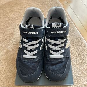 ニューバランス YV996 ジュニア サイズ：23.5cm ネイビー #YV996NV3 NEW BALANCE スニーカー キッズ 紺 マジックテープ 通学に！美品