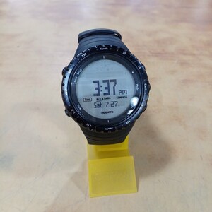 SUUNTO CORE 2027600570 デジタル 腕時計 電池式 中古 簡易動作確認済み 長期保管