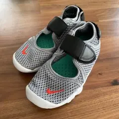 Nike エアリフト19㎝グレー美品