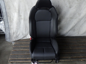A225-24　ホンダ/CR-Z ブラックレーベル　DAA-ZF1　助手席側シート　手渡し不可商品