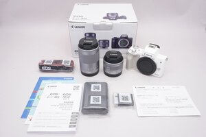 ミラーレスカメラ EOS Kiss M2 ダブルズームキット ホワイト ■Canon★Joshin(ジャンク)849A【1円開始・送料無料】