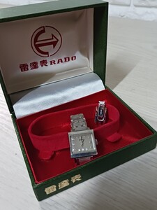 RADO　ラドー　レディース腕時計　手巻式　ビンテージ 腕時計　箱付き　レトロ　レディース　(ロ)