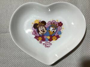 Disneyディズニー『Princess Days ミニー&デイジー』スーベニアプレート【未使用】皿Mickeyディズニーランド