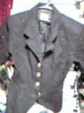 ジャケット、半袖、黒、ＬＡＢＲＥＡ，金ボタン