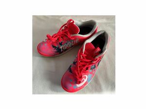 asics アシックス　フットサルシューズ 2E：　ピンクTOQUE 8 トッキ・　81113A0447 