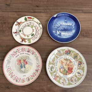 ウェッジウッド ピーターラビット WEDGWOOD クリスマス　ROYALCOPENHAGEN絵皿