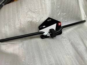 新品!! 3T RISER 780 PRO アルミ ライザー ハンドル 780mm ピスト MTB