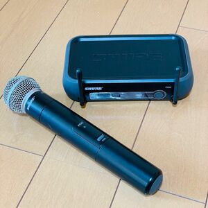 【美品】SHURE ワイヤレスマイク受信機 PGX4 マイクSM58