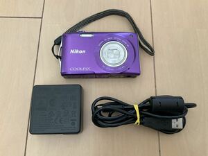 美品　Nikon COOLPIX S3300 コンパクトデジタルカメラ ニコン