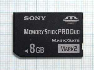 ★SONY メモリースティック PRO Duo ８ＧＢ 中古★送料８５円・１８５円