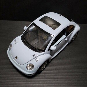  ● AUTOart「1/18　ビートル」※破損あり　フォルクスワーゲン　1999　ミニカー　水色系　オートアート　Beetle