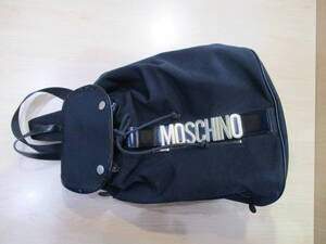 MOSCHINO モスキーノ ゴールド ロゴ金具 巾着型 リュックサック ナイロン ブラック バックパック デイパック YKKジップ USED品