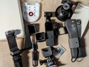 【動作確認済】DJI OSMO POCKET 撮影アクセサリー多数付属 ワイドコンバージョンレンズ 吸盤 充電台 スマホ接続三脚など1万円以上分