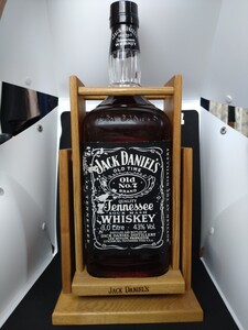 jack daniels ジャックダニエル　 ウイスキー 古酒 3000ml 未開封　木製スイングラック付き