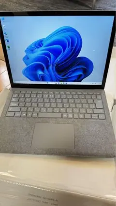 Microsoft Surface Laptop 2シルバー